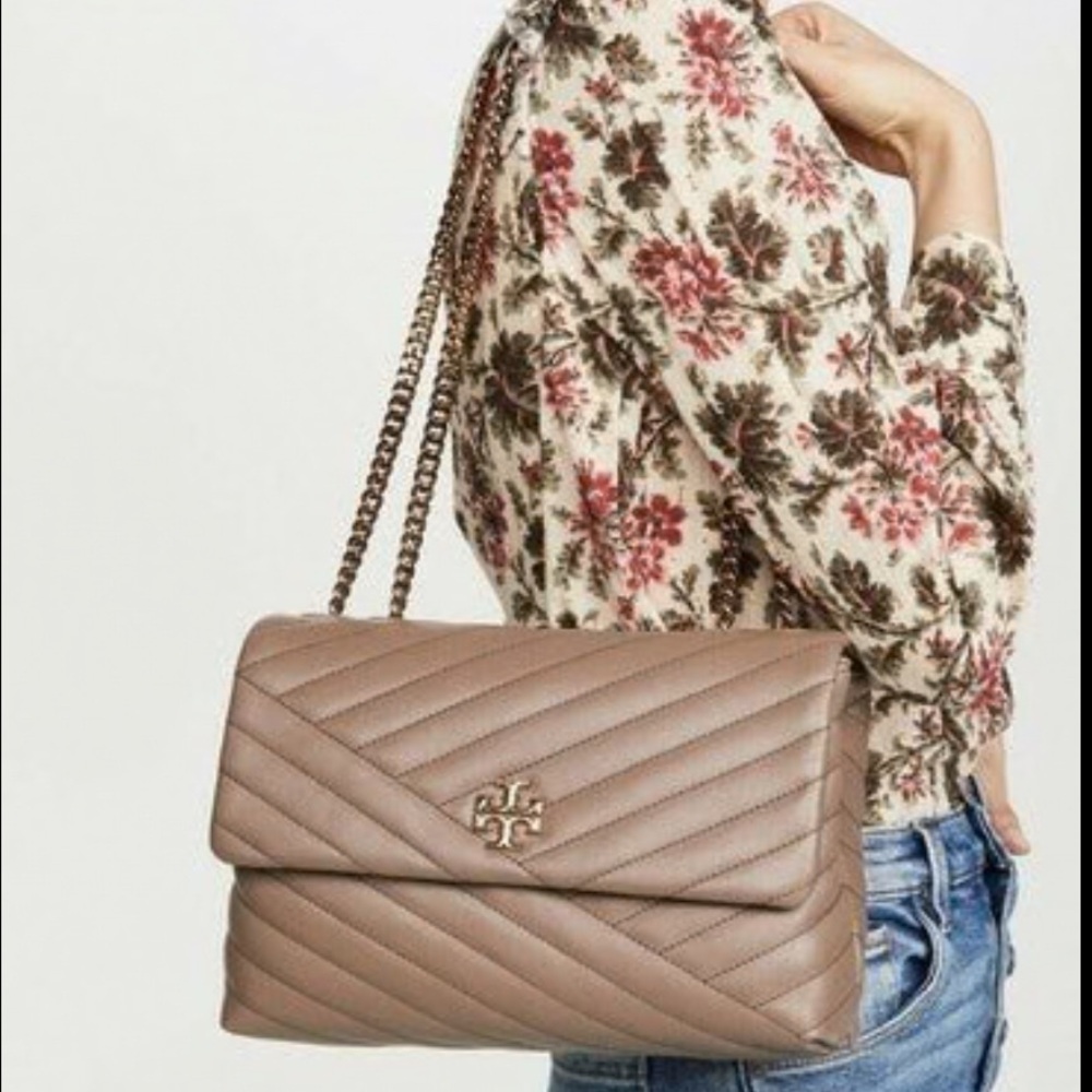 Tory Burch Kira Chevron Quilted Shoulder Bag Taupe